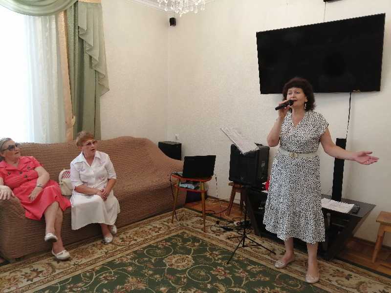 Женщина, которая любит